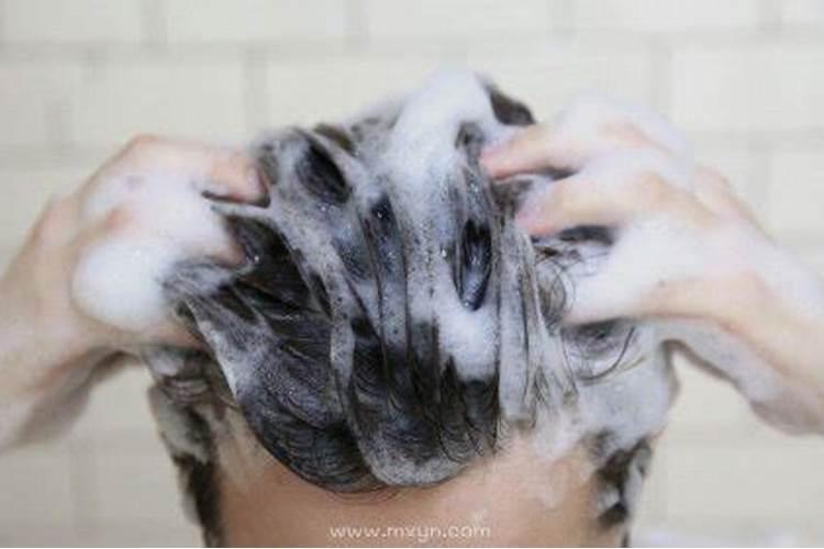 已婚女人梦见自己洗头发预兆