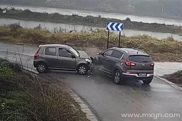 女人梦见死去的伯伯好不好