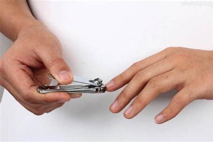 男人梦见给自己剪指甲是什么意思