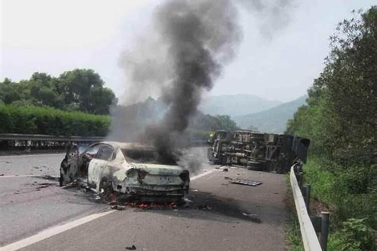 梦见车祸是什么预兆解梦？经常梦见车祸是什么情况