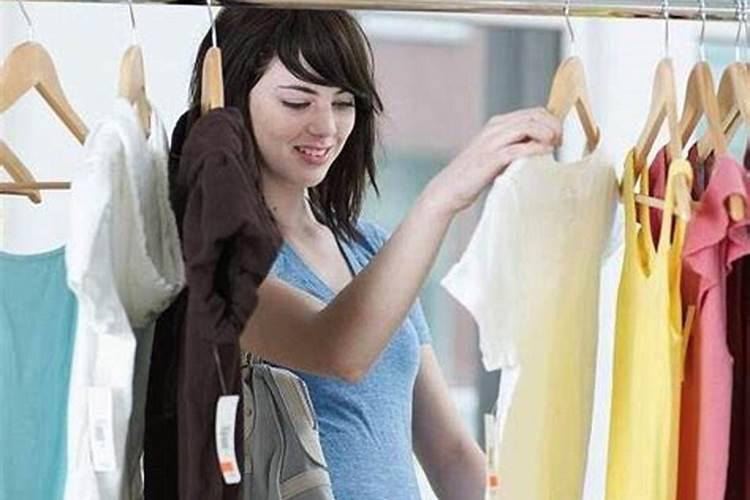 孕妇梦见买衣服是什么意思