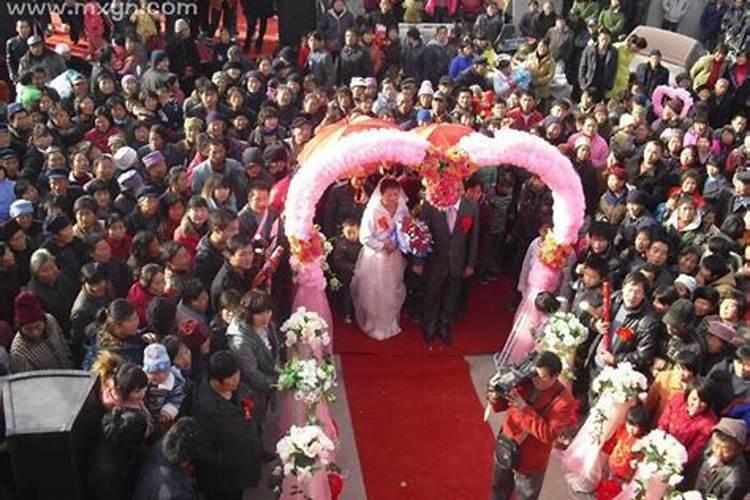 梦见结婚现场出现死人什么预兆呢女生解梦