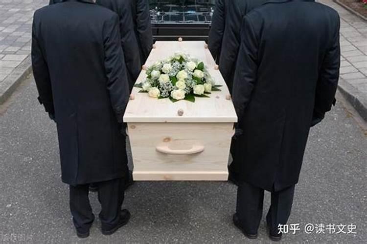 梦到父亲死亡躺在棺材里面