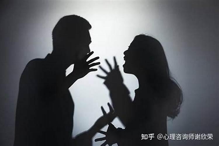 梦见女人和男人打架女人赢了什么意思